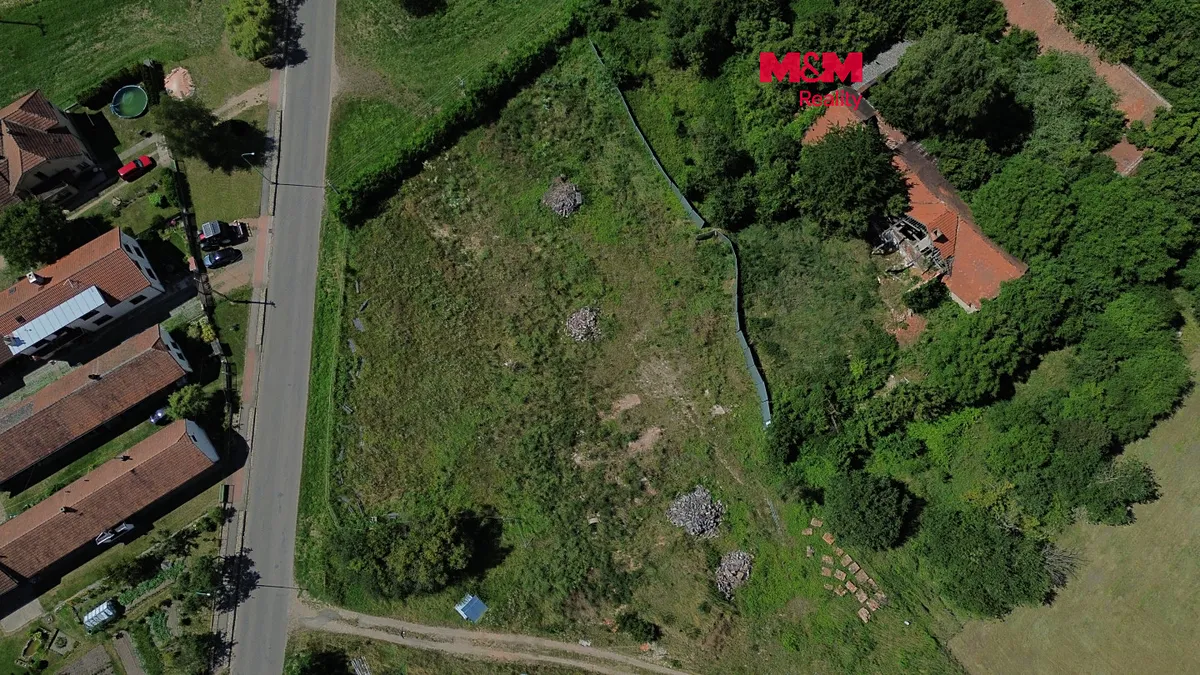 Prodej stavebního pozemku 893 m²